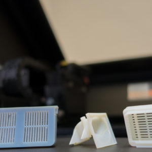 (Čeština) Ukázka vzorků materiálů pro 3D tiskárnu Objet